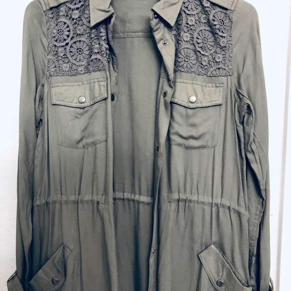 BONGO Army green Utility jacket. Medium - Picture 8 of 12